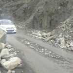 Uttarakhnad Live News: गलोगी धार पर पत्थर गिरने से जान-माल का भय